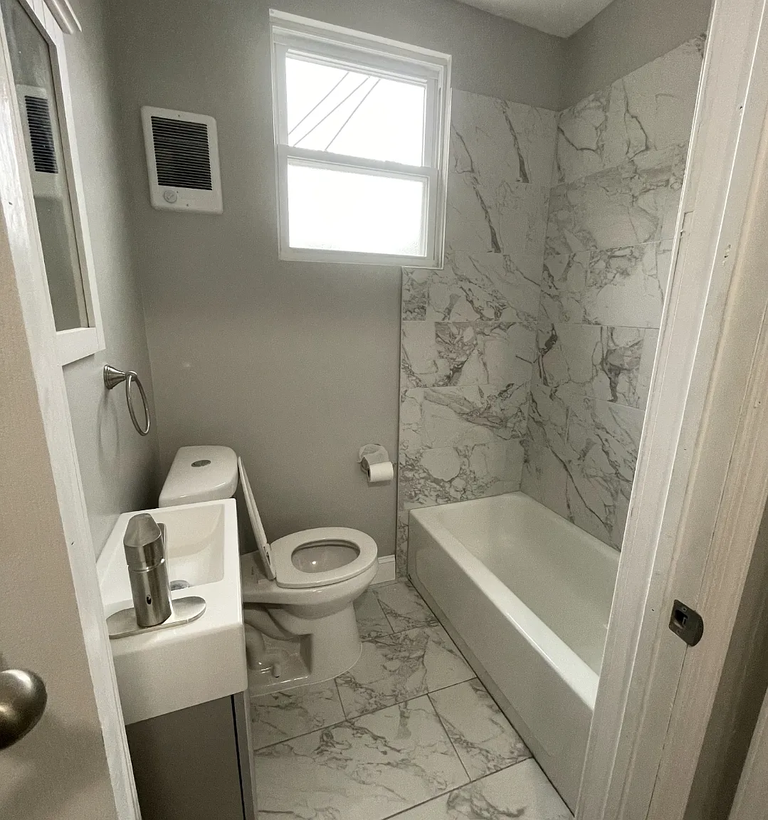 3356 N Hancock St — Photo 3