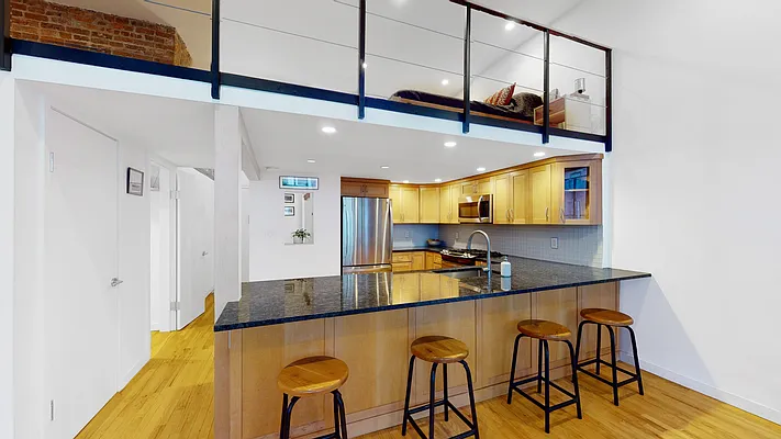 Rented by R New York | media 5