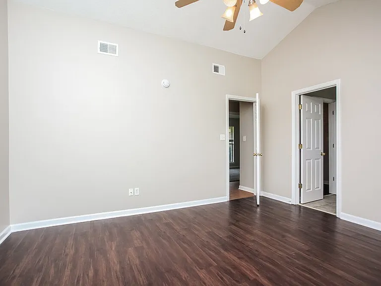 6379 Sandbourne E — Photo 10