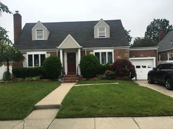 29 Bank St, Valley Stream, NY 11580
