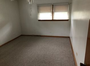 944 Elder Rd APT 2S, Homewood, IL 60430