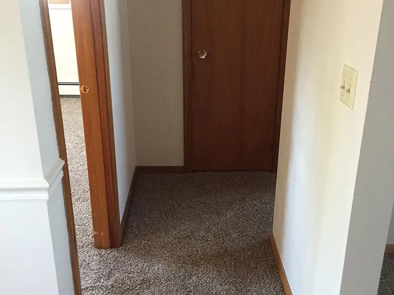 350 2nd Ave E #1 — Photo 7