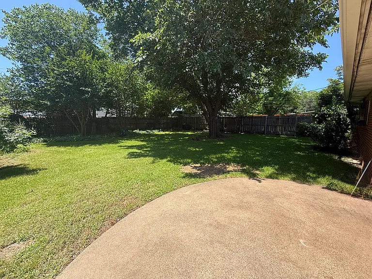 6728 Karen Dr — Photo 22