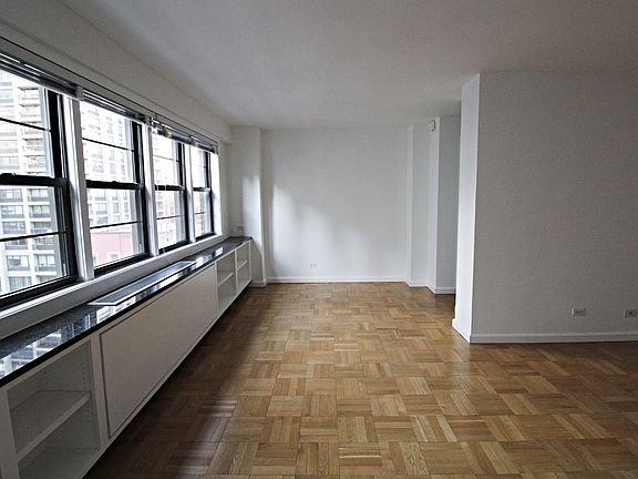 4th image of 320 E 58th St APT 9E