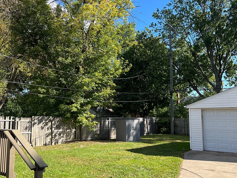 1882 Greenfield Rd — Photo 15