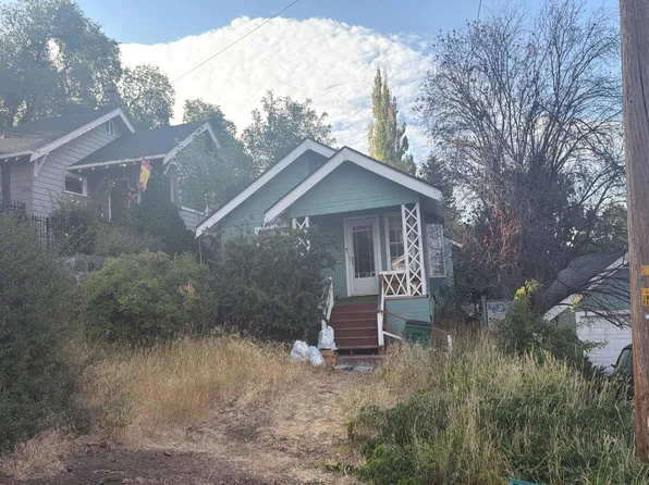 2042 Melrose St, Klamath Falls, OR 97601