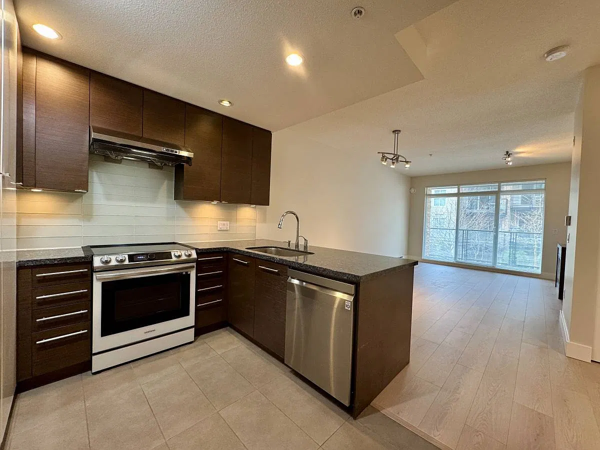 2 bed, 881 sqft, $3,400 — Photo 3