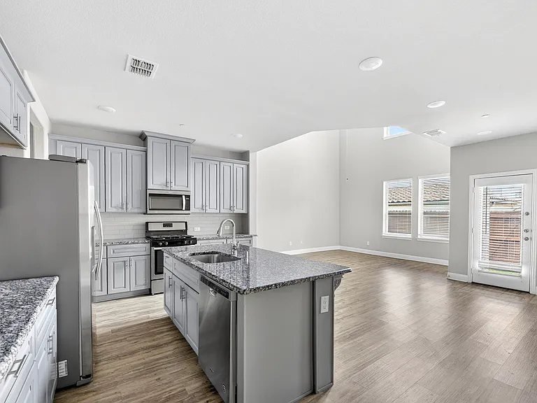 6428 Hermosa Dr — Photo 20