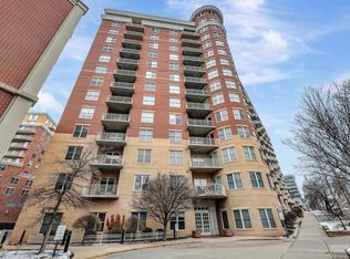 360 W Washington Ave UNIT 406, Madison, WI 53703