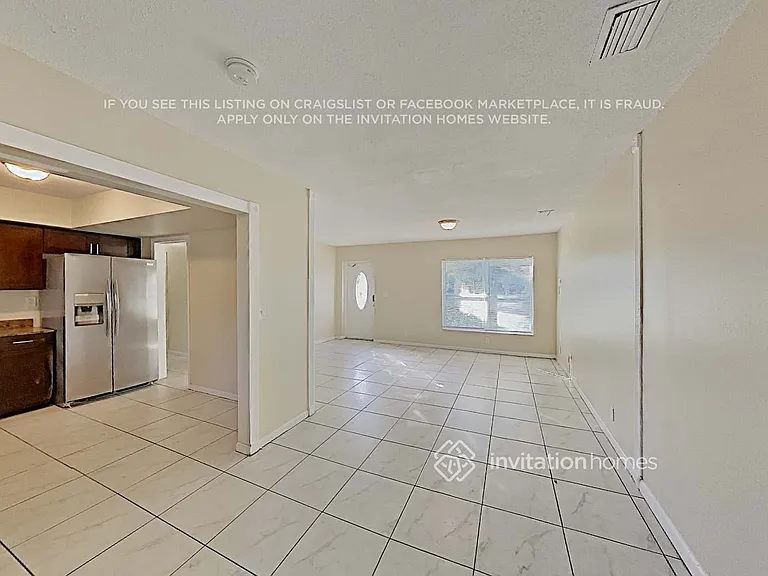 7805 NW 40th St — Photo 6