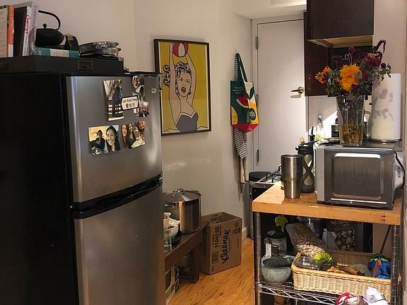2nd image of 1145 Dean St #1R