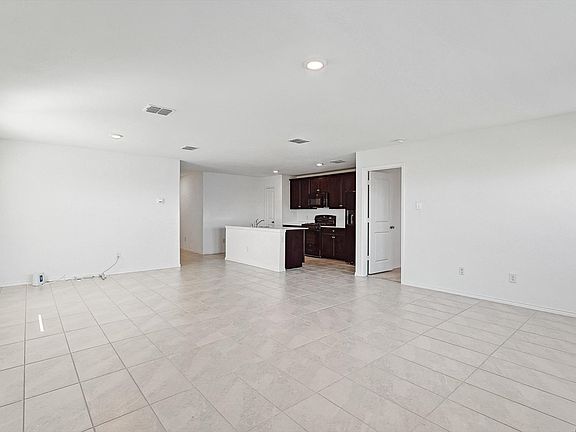 2nd image of 8628 Mount Evans Ct