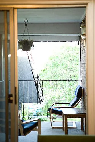 3 bed, 1120 sqft, $595 — Photo 3