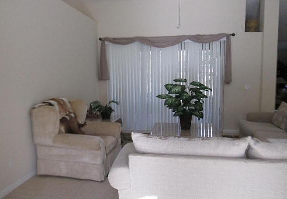 Home For Sale In Port saint lucie