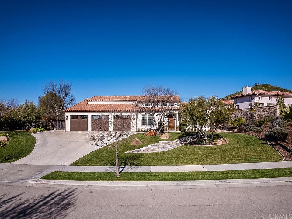1st image of 907 Salida Del Sol Dr