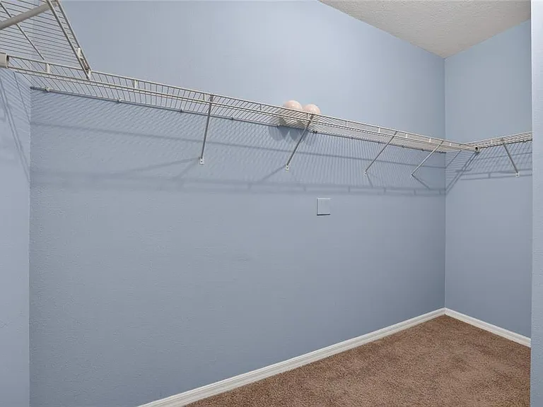4572 SW 65th Pl — Photo 38