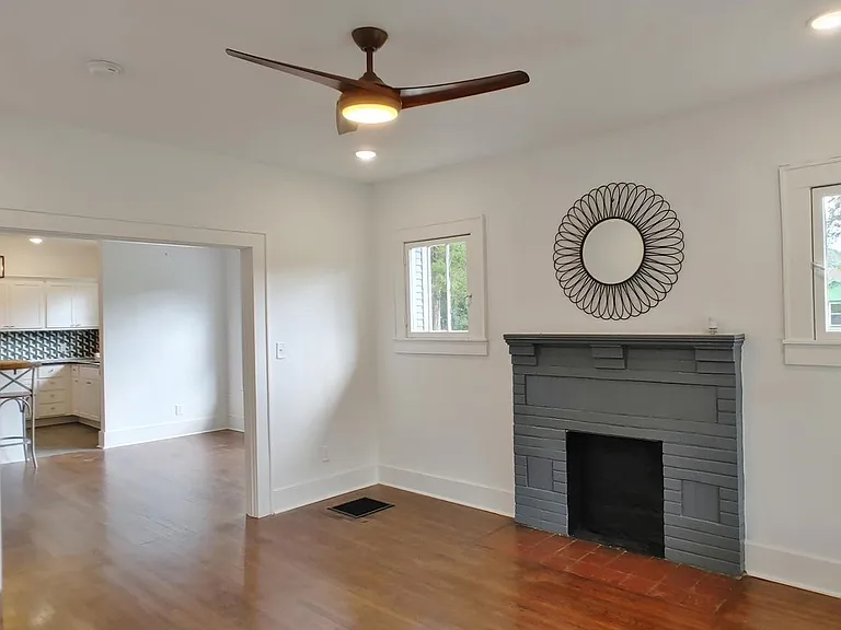 2123 Lyndon Ave — Photo 7