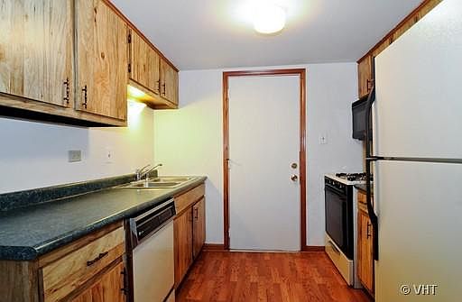4th image of 9870 Cordoba Ct APT 1A
