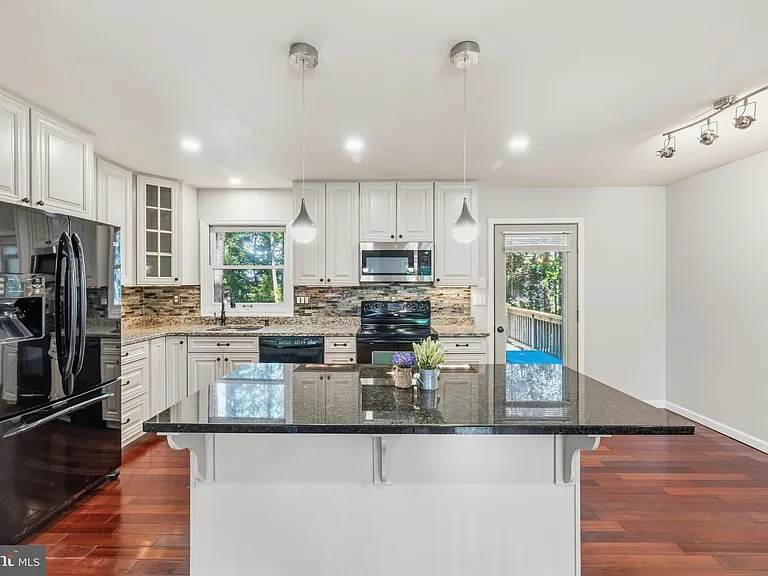301 Wicomico Rd — Photo 5