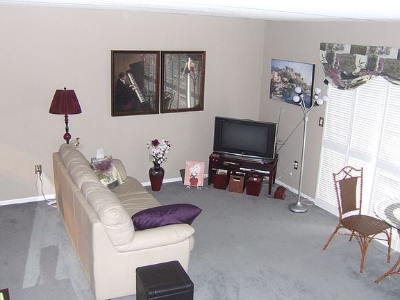 5th image of 320 N Bayshore Blvd APT 104