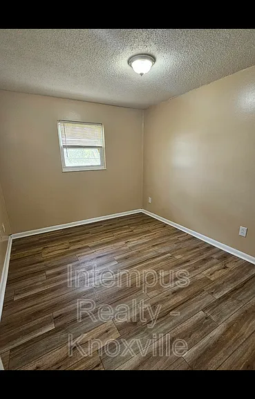 328 Dahlia Dr — Photo 7