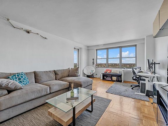 2nd image of 12510 Queens Blvd APT 2302