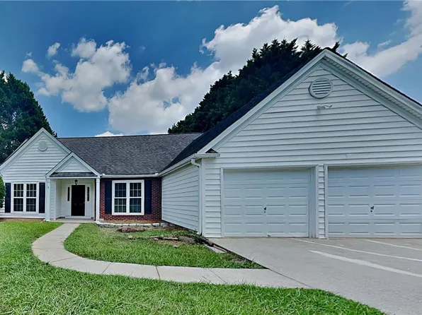 111 Meadowview Ln, Powder Springs, GA 30127