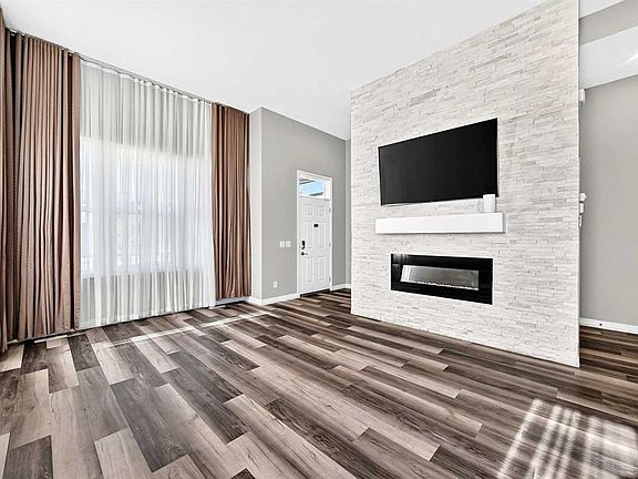5th image of 207 NW Legacy Glen Way SE