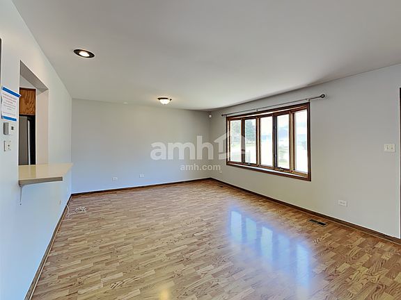 4th image of 2609 Frank Turk Dr