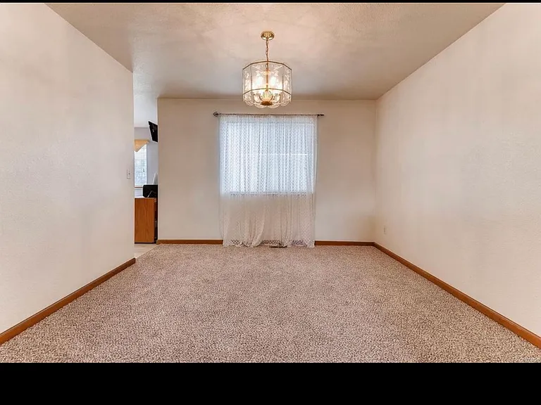 835 Eagle Bend Dr — Photo 4