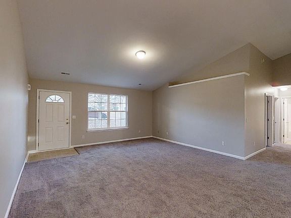3rd image of 16 Lakanwood Ln