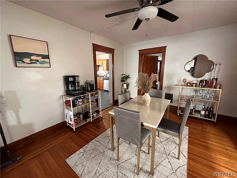 200 Commonwealth Ave — Photo 1