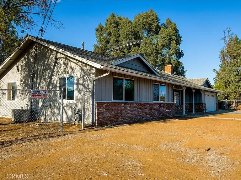 41851 Kalmia St — Photo 1