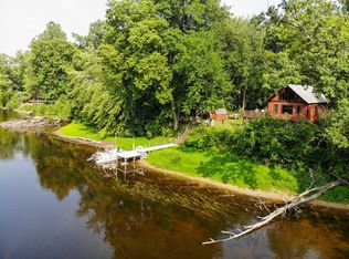 998 W Thompson St, Newaygo, MI 49337