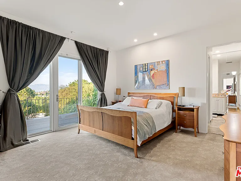 3340 Scadlock Ln — Photo 11