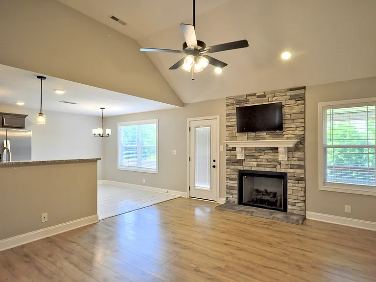 924 Burley Barn Rd — Photo 7
