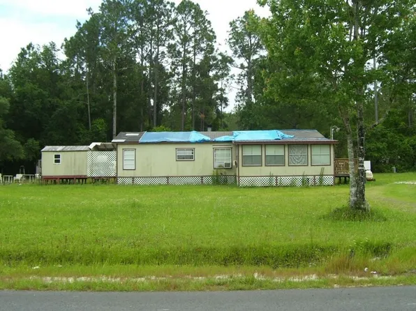 133 Old Airport Estates Rd, Palatka, FL 32177