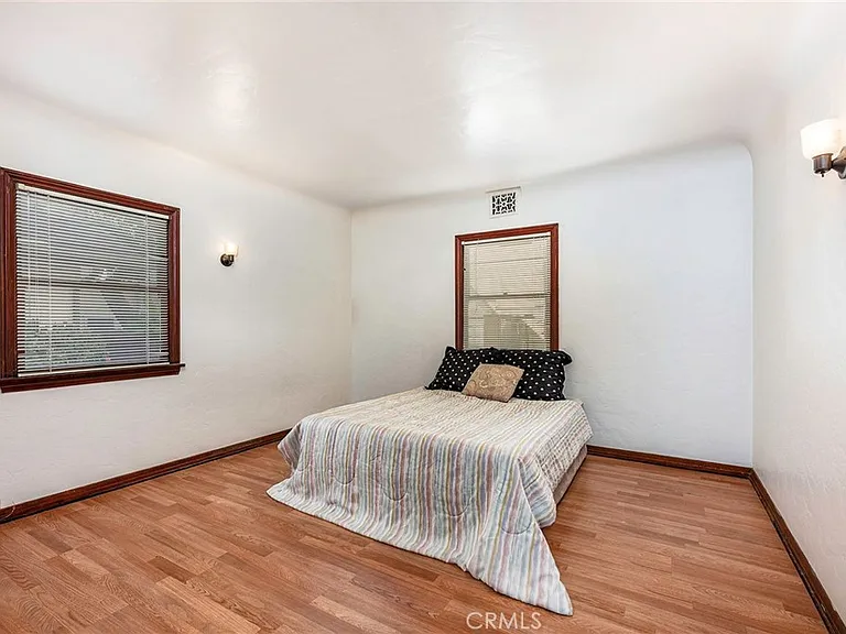 429 Olive Ave — Photo 20