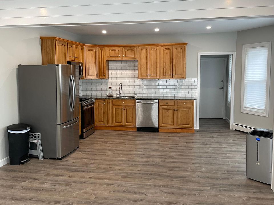 1st image of 85 Beechwood Ave Floor 1