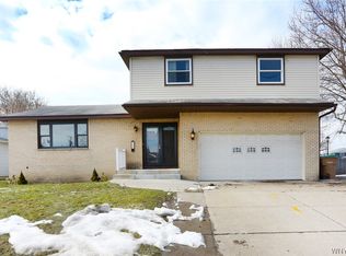 550 Borden Rd, Buffalo, NY 14227