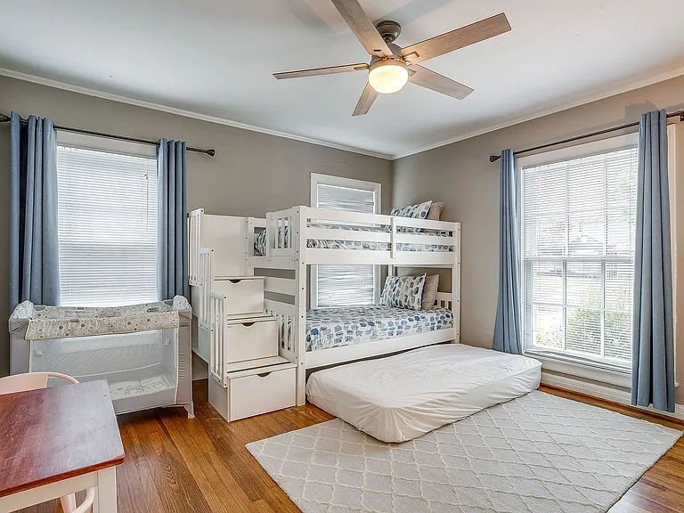 3619 Winston Rd — Photo 34