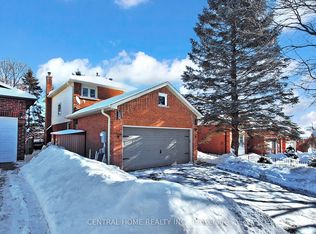 30 Moffat Cres, Aurora, ON L4G4Z8