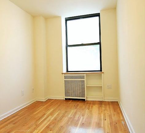 5th image of 156 W 75th St #3F