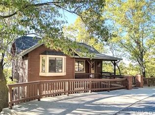 28662 Zion Dr, Lake Arrowhead, CA 92352