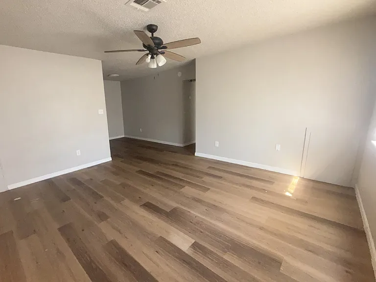 603 S Mekusukey Ave #603 — Photo 7