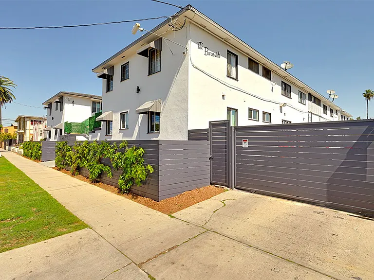 4233 Burns Ave — Photo 23