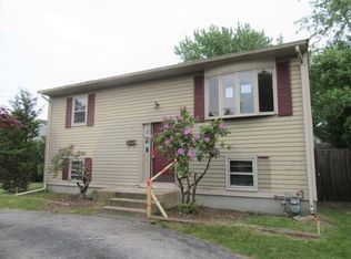 54 Birch St, Warwick, RI 02888