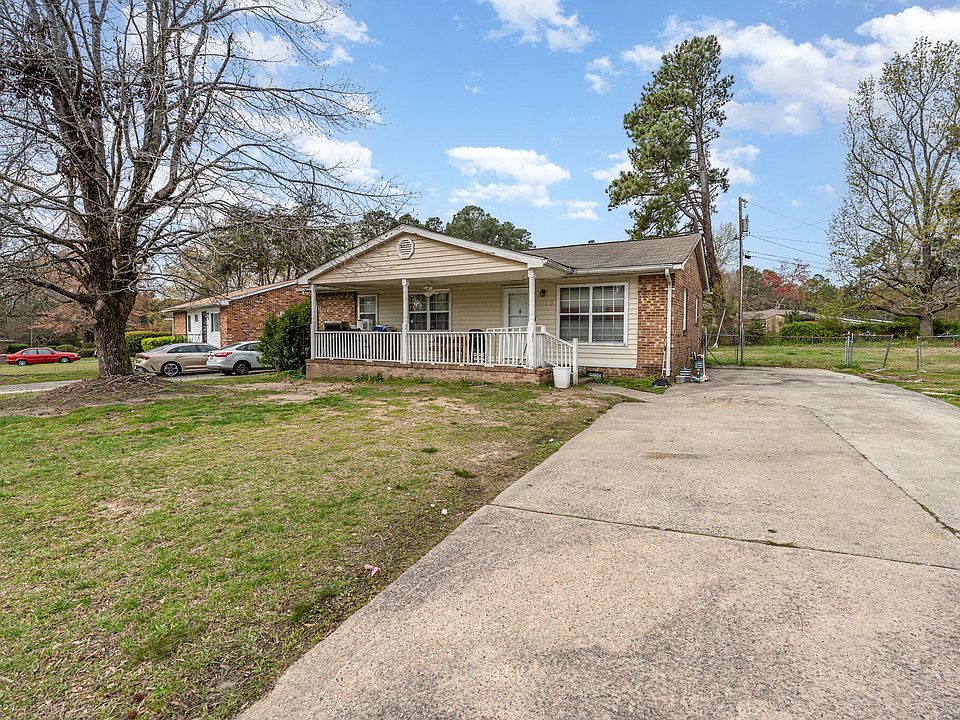 1st image of 2709 Hinson Dr