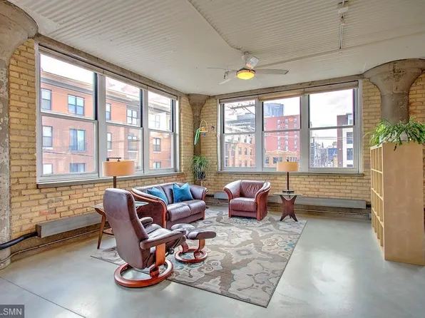 225 9th St E Unit 303, Saint Paul, MN 55101
