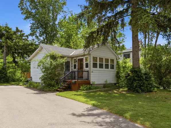 64 Eaglewood Blvd, Mississauga, ON L5G 1V4